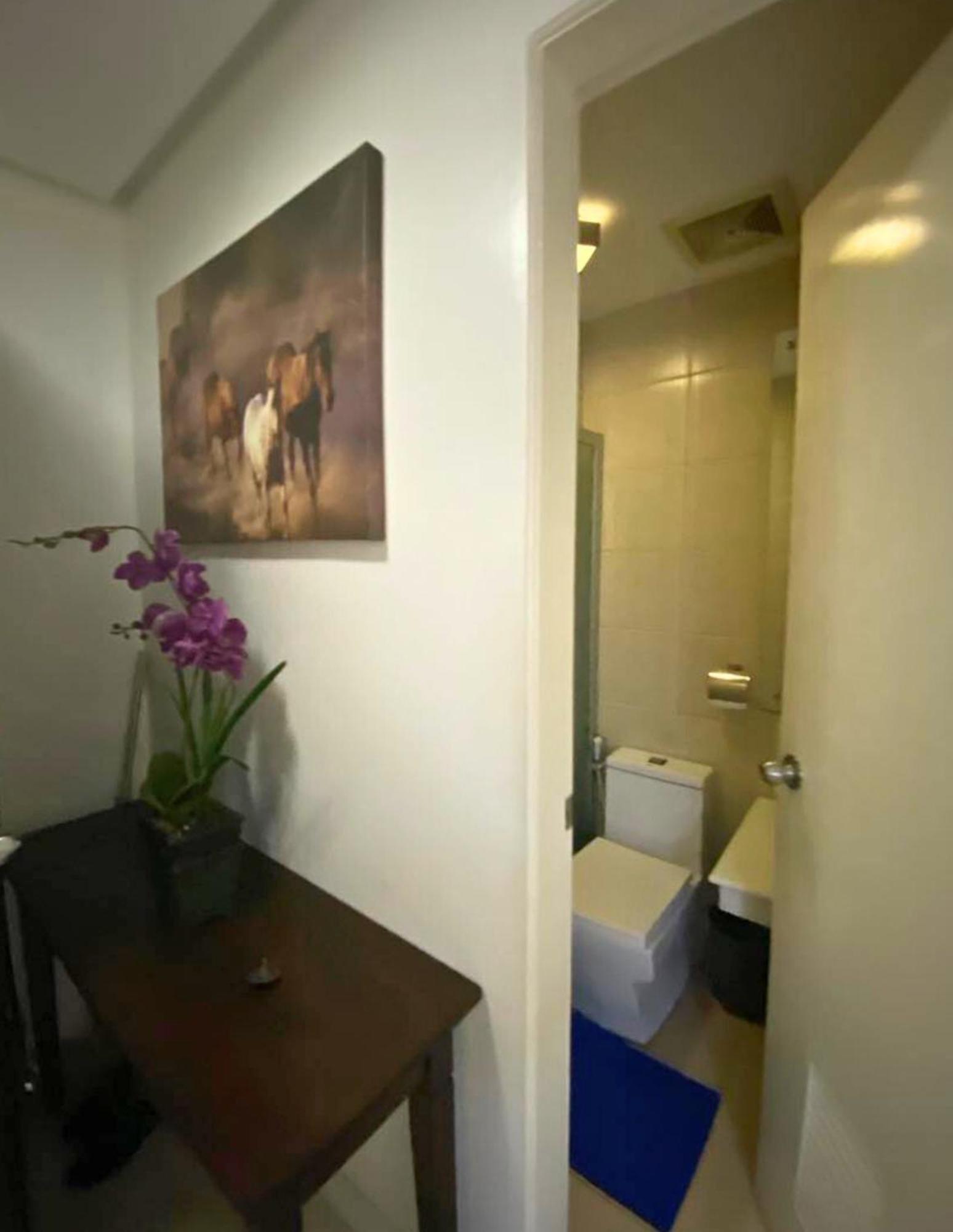 Near Us Embassy X Free Unlimited Pool, Massage & Sauna Access X Promo This Month! Explore Deluxe Studio W Balcony In Manila Perfectly Situated Near Naia Airport, Heart Of Manila Updated 2025 Price For Your Unforgettable Ultimate Staycation Experience Bagian luar foto