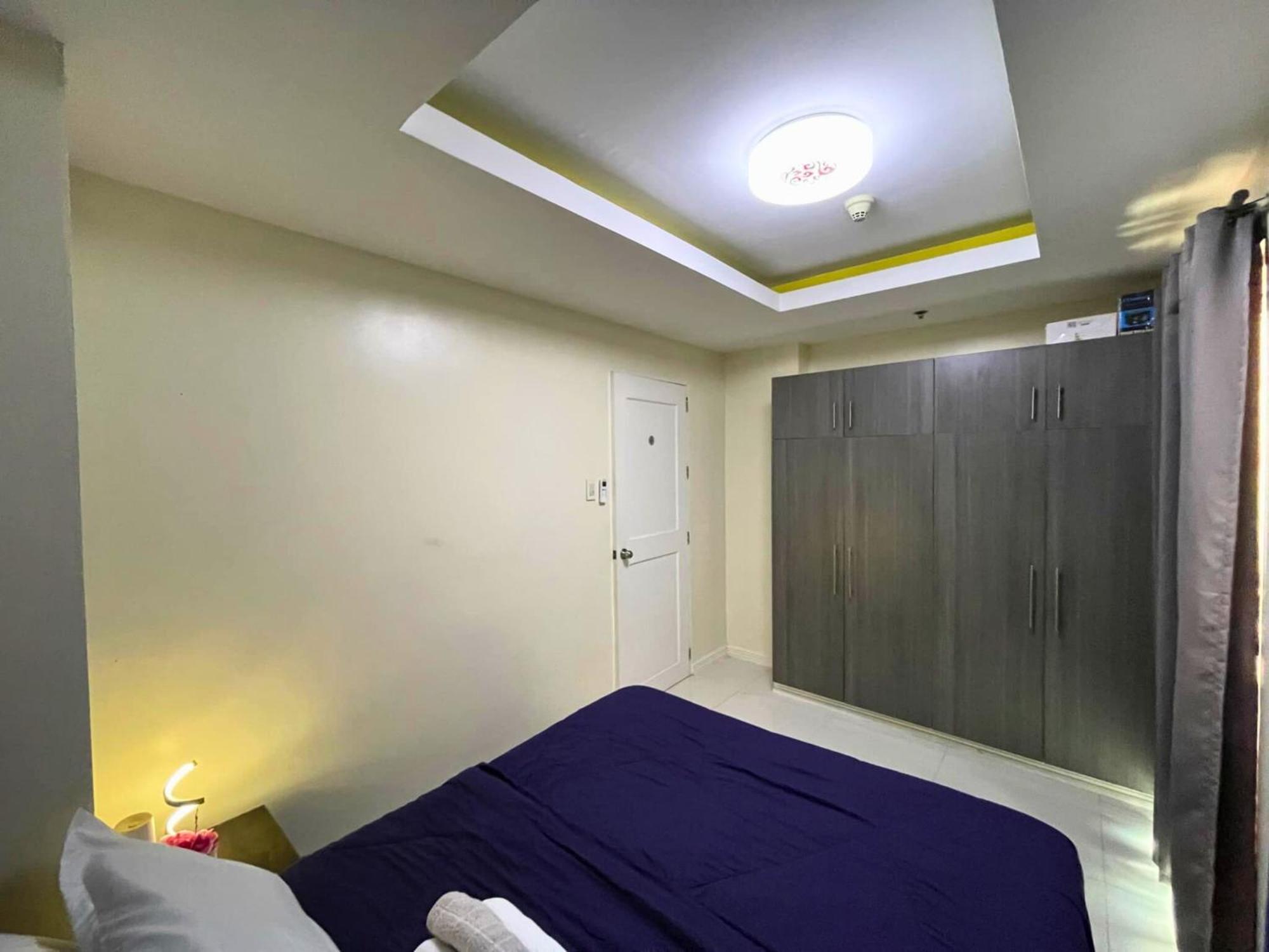 Near Us Embassy X Free Unlimited Pool, Massage & Sauna Access X Promo This Month! Explore Deluxe Studio W Balcony In Manila Perfectly Situated Near Naia Airport, Heart Of Manila Updated 2025 Price For Your Unforgettable Ultimate Staycation Experience Bagian luar foto